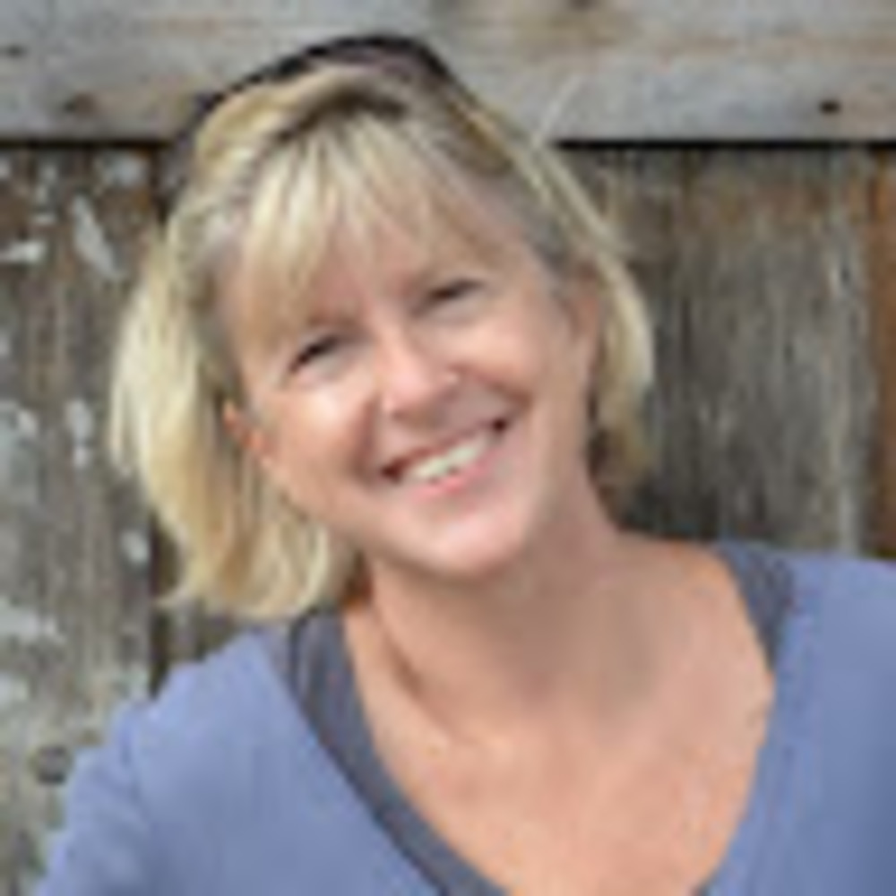 Meet your Posher, Claudia